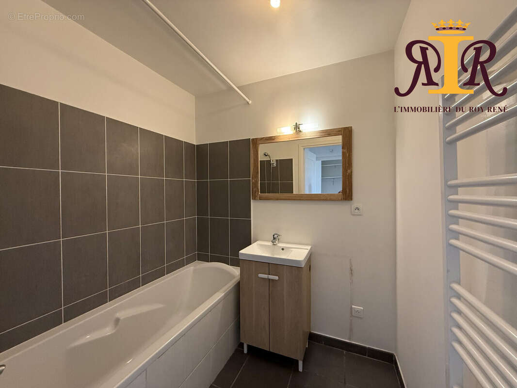 Appartement à PERTUIS