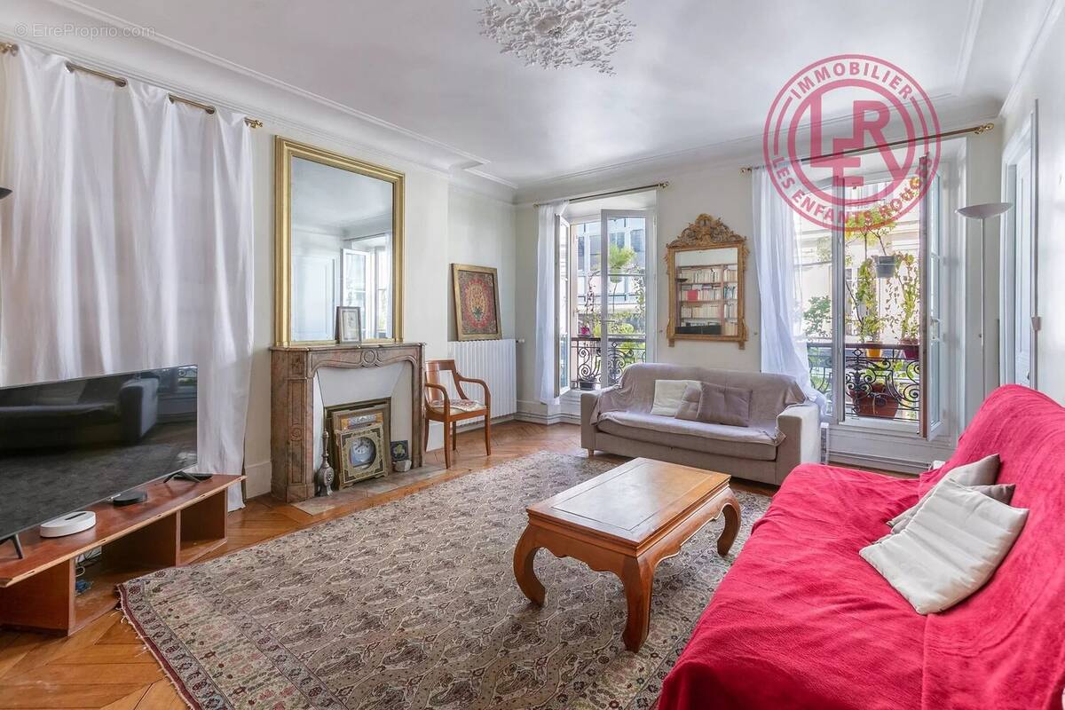 Appartement à PARIS-11E