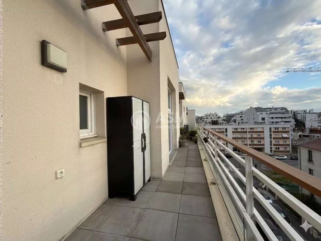 Appartement à COLOMBES