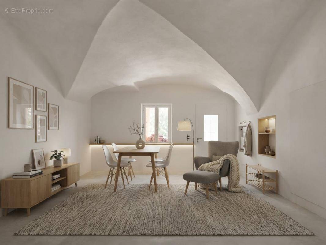 Maison à POURRIERES
