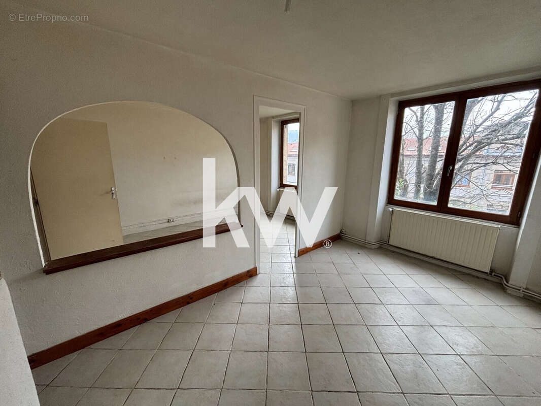 Appartement à SAINT-ETIENNE