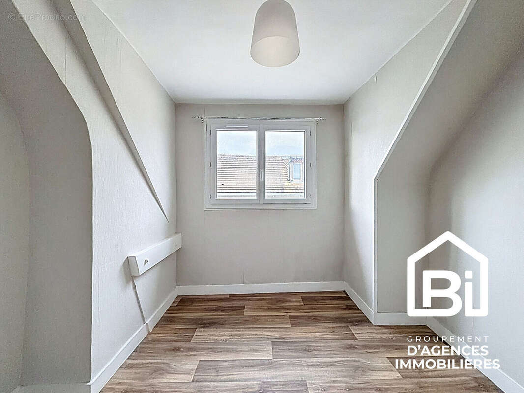 Appartement à MONDEVILLE