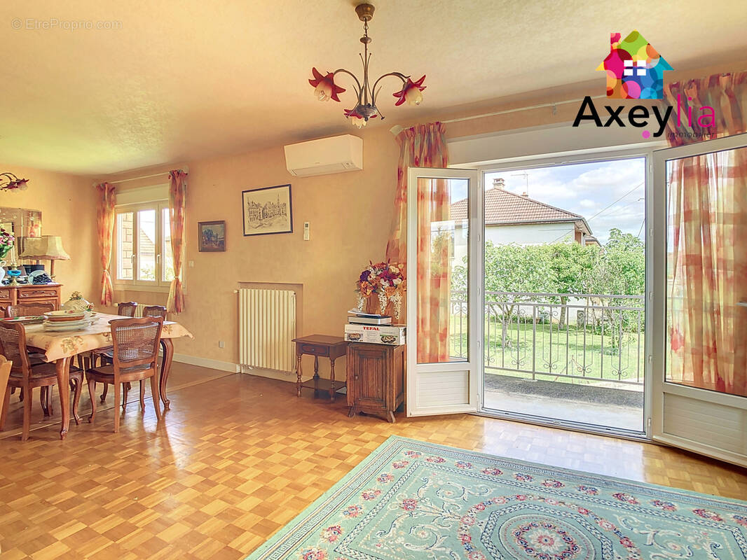 Maison à PARAY-LE-MONIAL