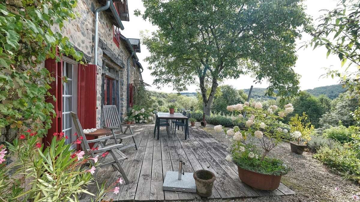 Maison à VILLAPOURCON