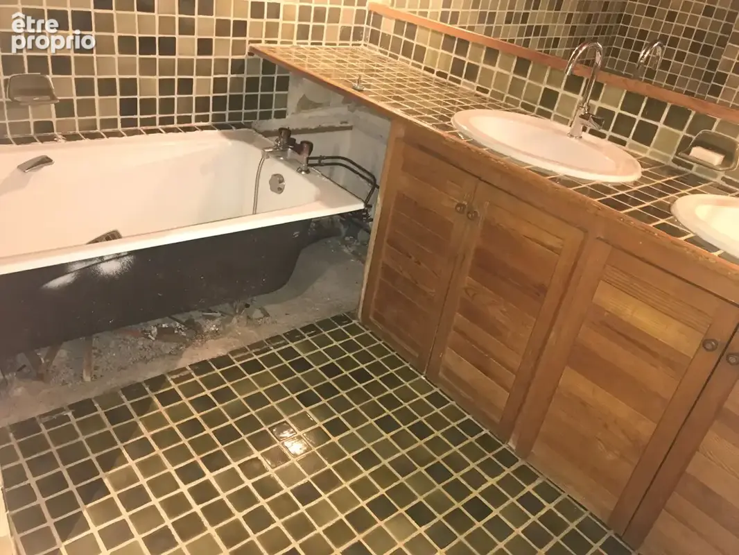 Maison 151 m² à Poisson  - photo 9