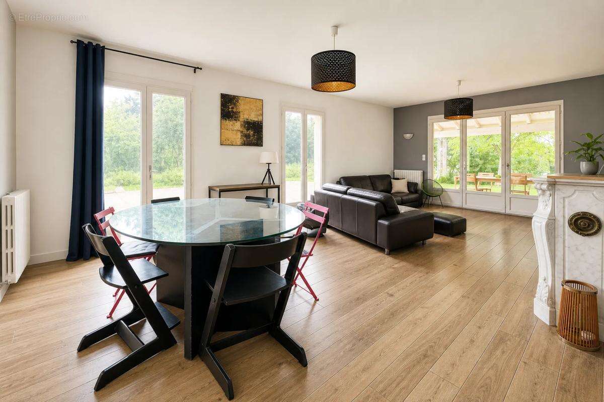 Maison 6 pièces 180 m² avec piscine au Faget - photo 3