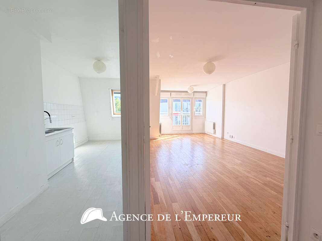 Appartement à RUEIL-MALMAISON