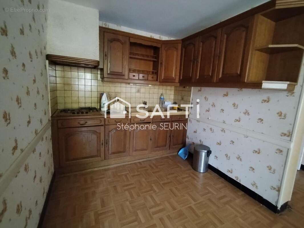 Maison 155 m² à Montlieu-La-Garde  - photo 8