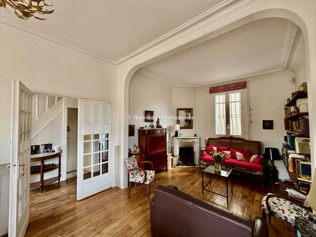 Maison à LA CELLE-SAINT-CLOUD