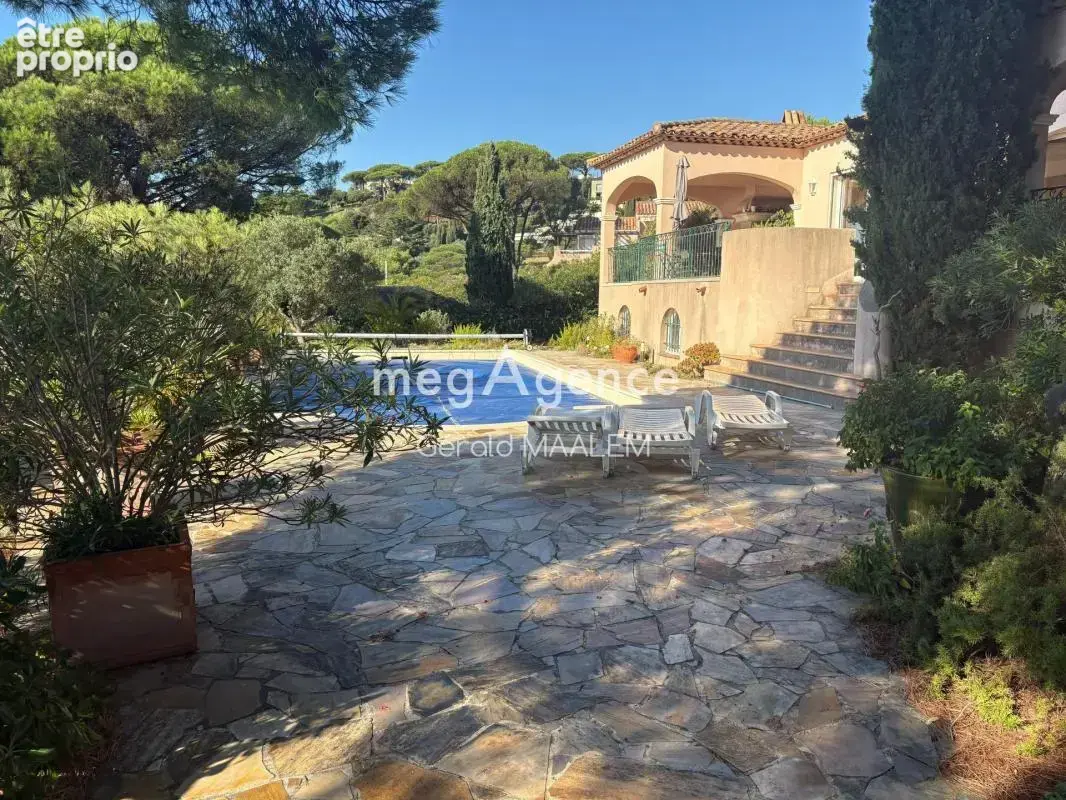 villa piscine vue mer dans un parc securisé - photo 6