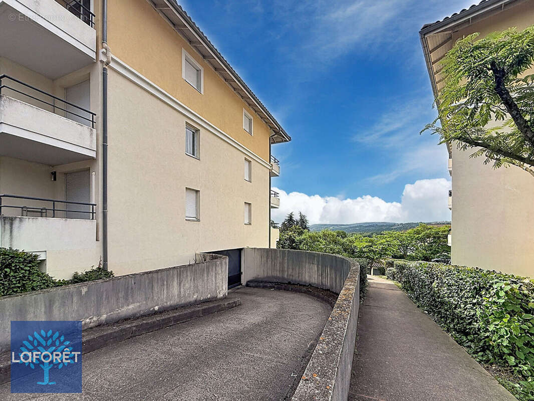 Appartement à GRIGNY