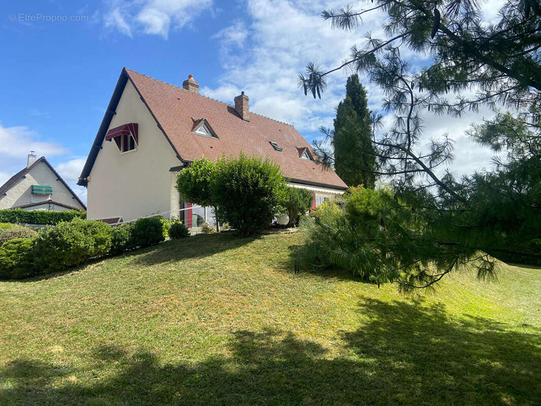 Maison à CHAULGNES