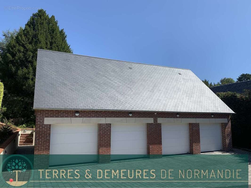 LISIEUX (CALVADOS) : belle maison bourgoise de fin XIX ème siècle - photo 10