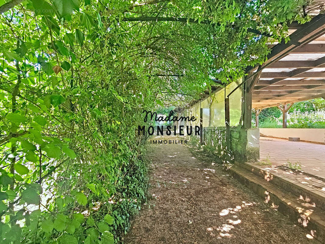 Corps de ferme 260m2 à rénover - photo 15