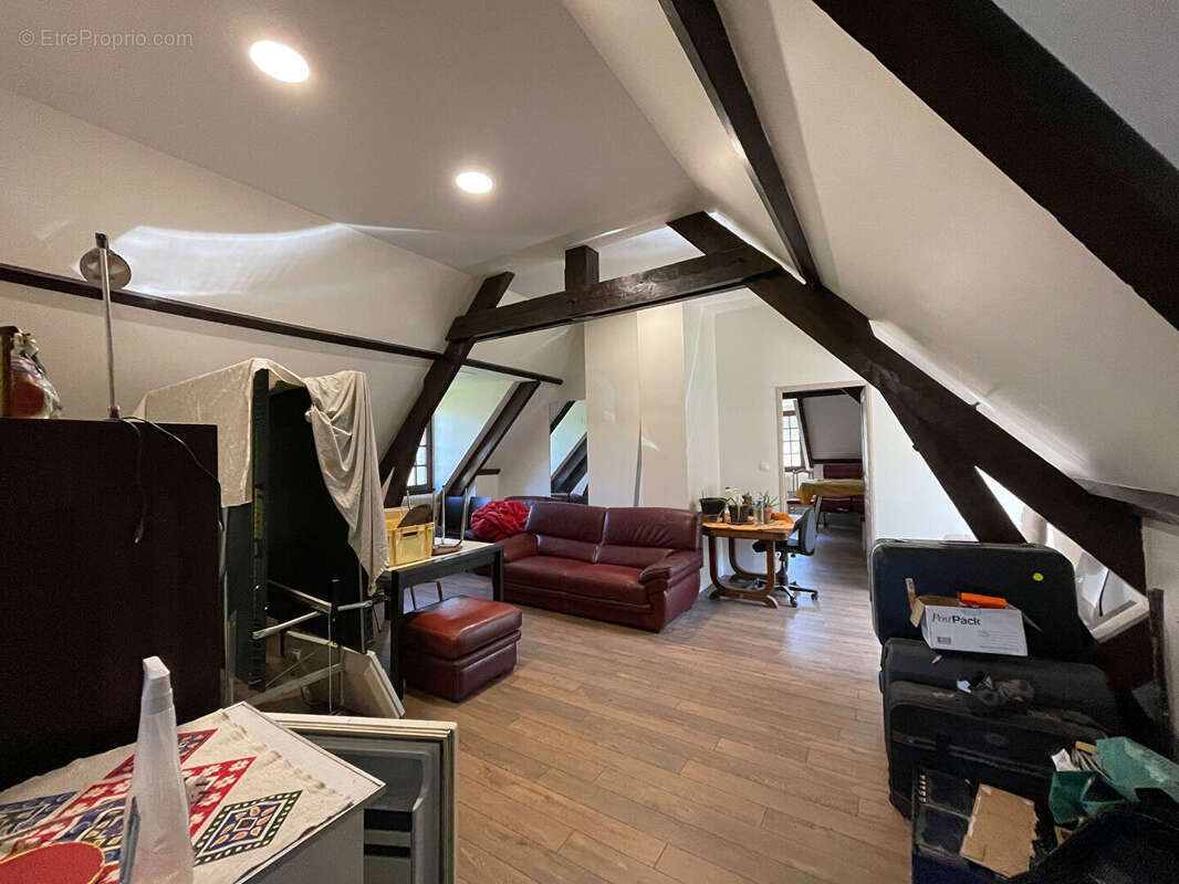 Maison à ABBEVILLE-LA-RIVIERE