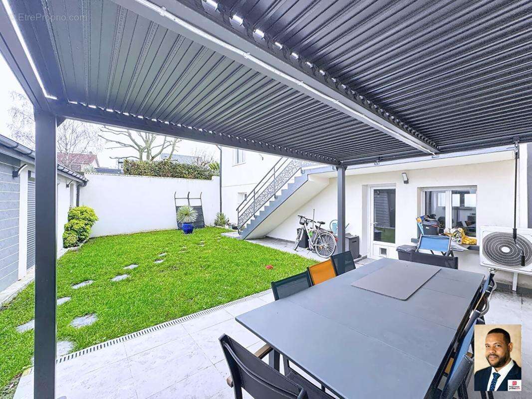 Maison à MORANGIS