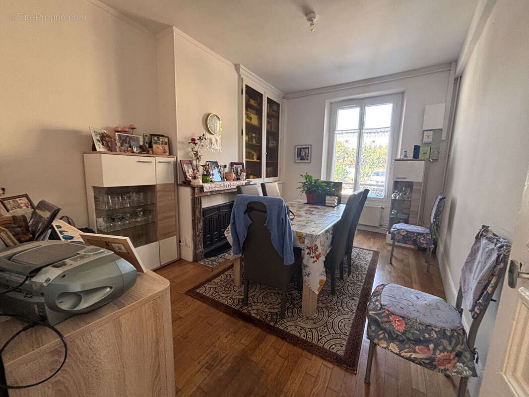 Appartement à FAREMOUTIERS