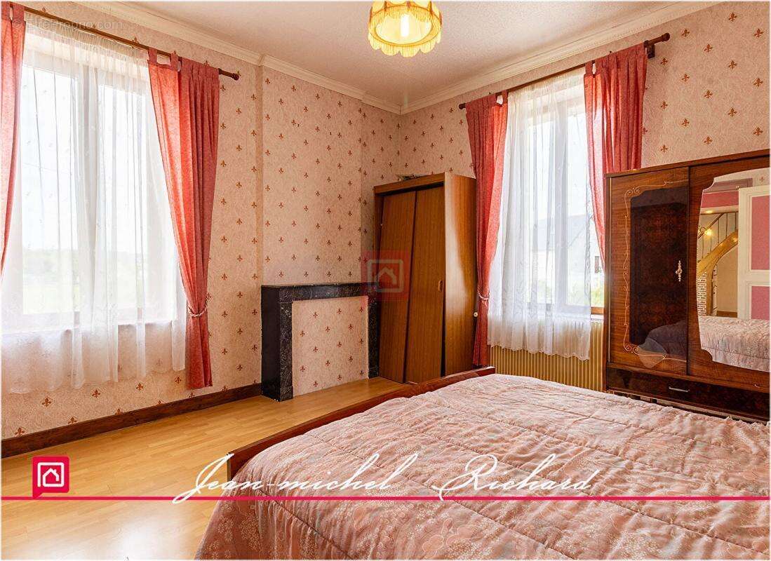 Maison à NOYERS-SUR-CHER