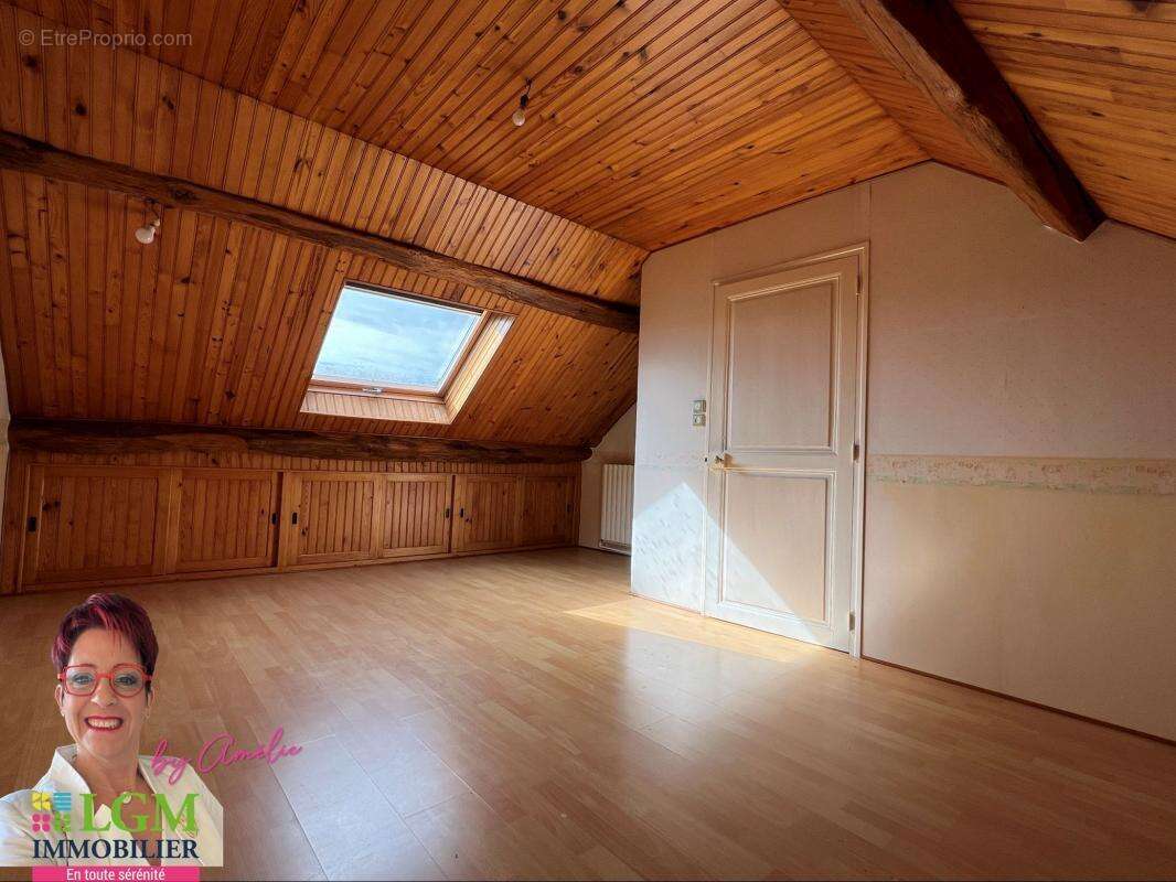 Maison à ESSOMES-SUR-MARNE