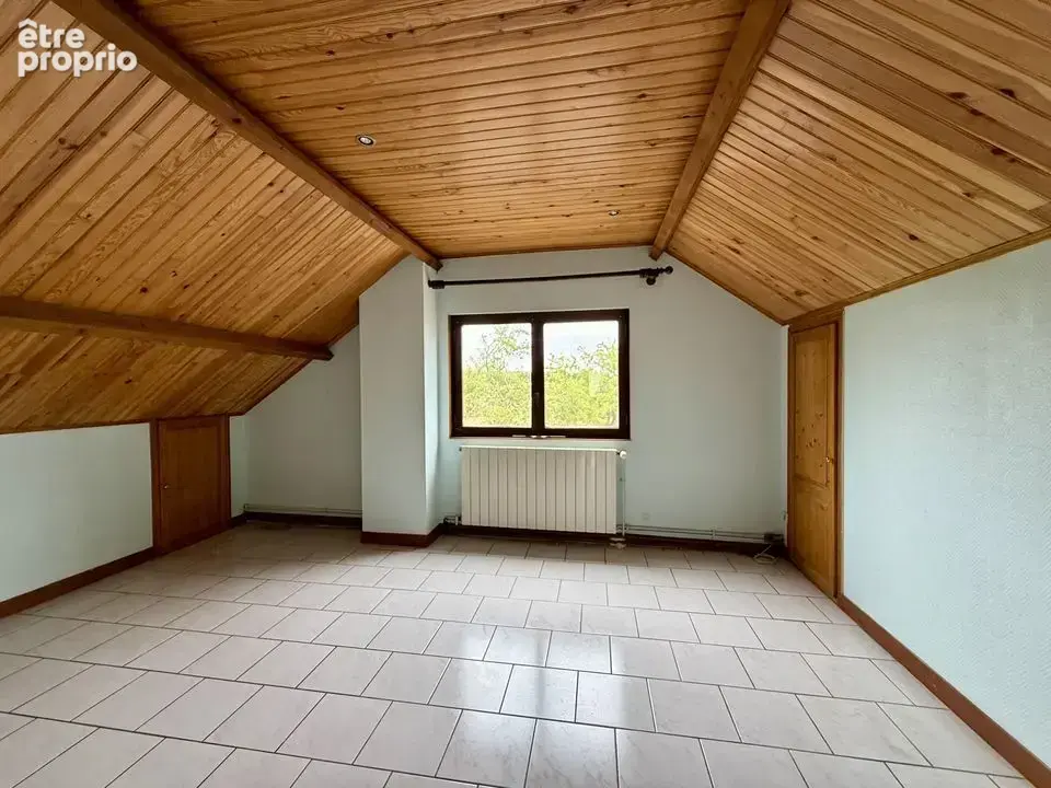 Pavillon familial, grand garage, appartement sur grand terrain - photo 11