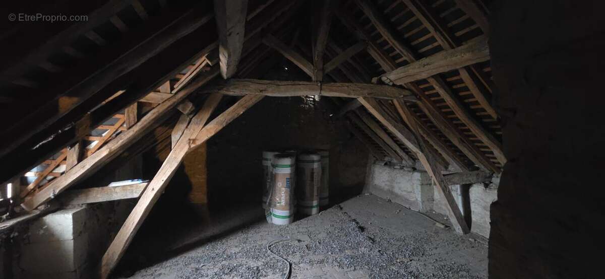 Maison 182 m² à Monthoiron  - photo 8