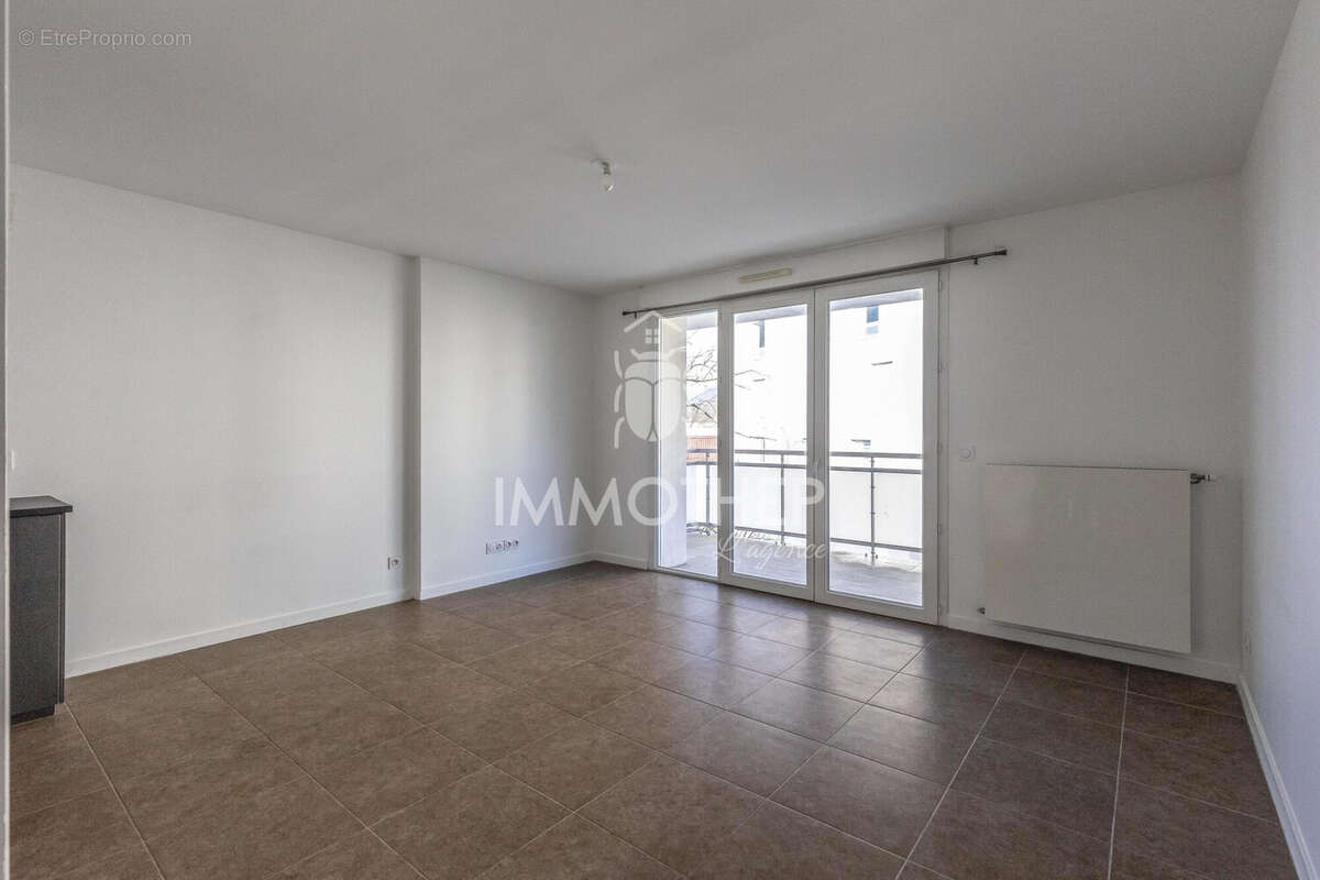 Appartement à MEYLAN