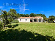Maison à GROSBREUIL