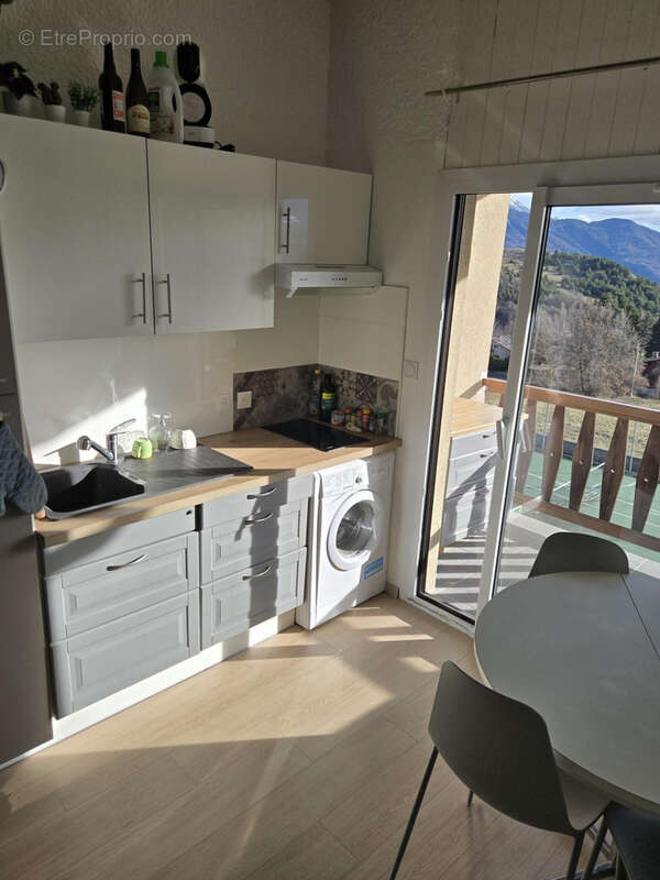 Appartement à PRUNIERES