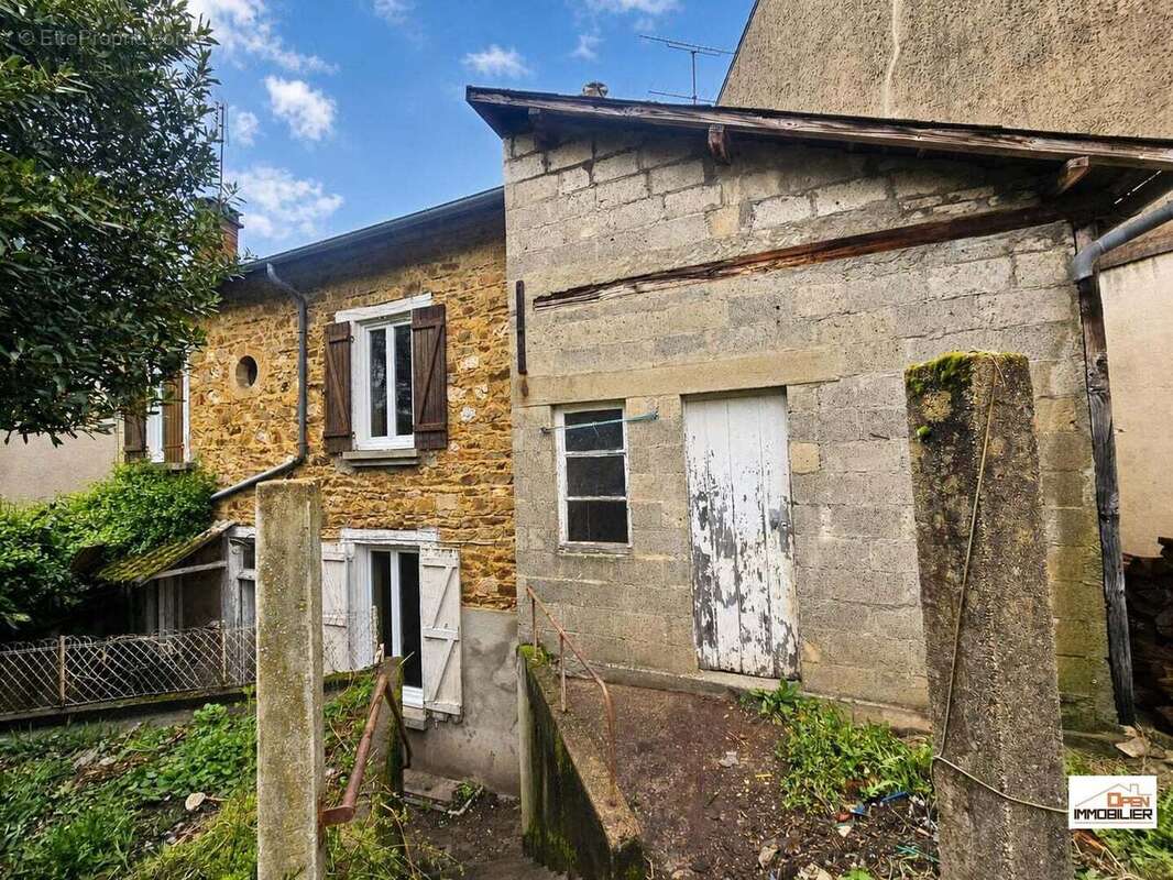 Maison à CHATEAUNEUF-LA-FORET