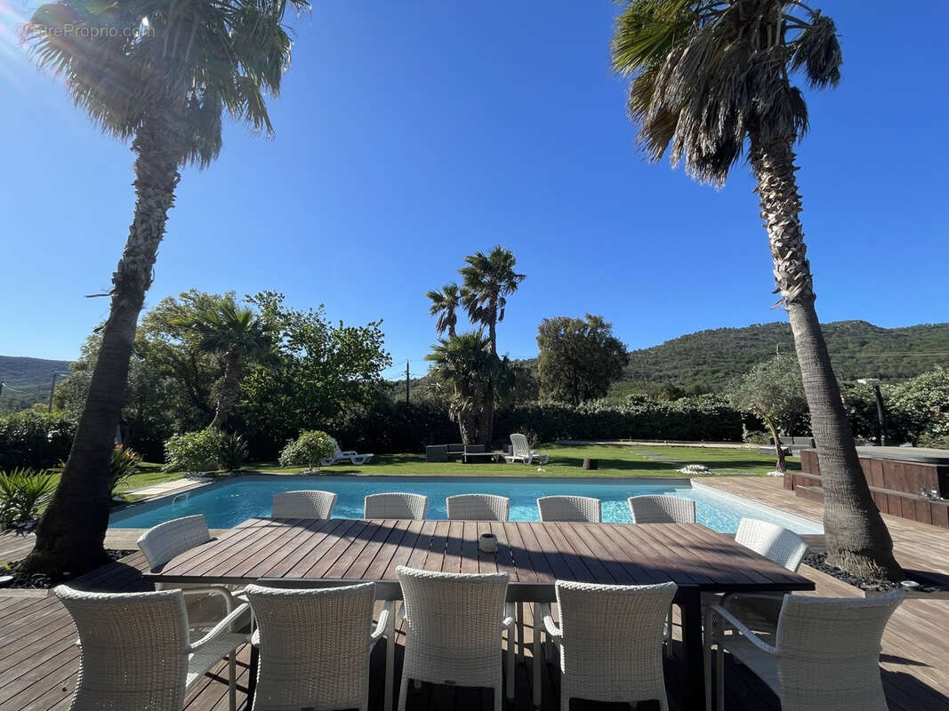 Maison à PLAN-DE-LA-TOUR