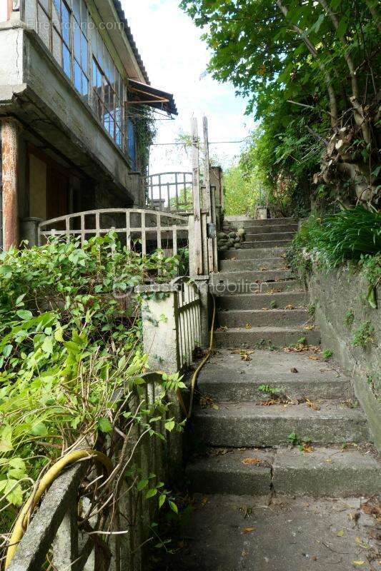 Maison à MOLIERES-SUR-CEZE