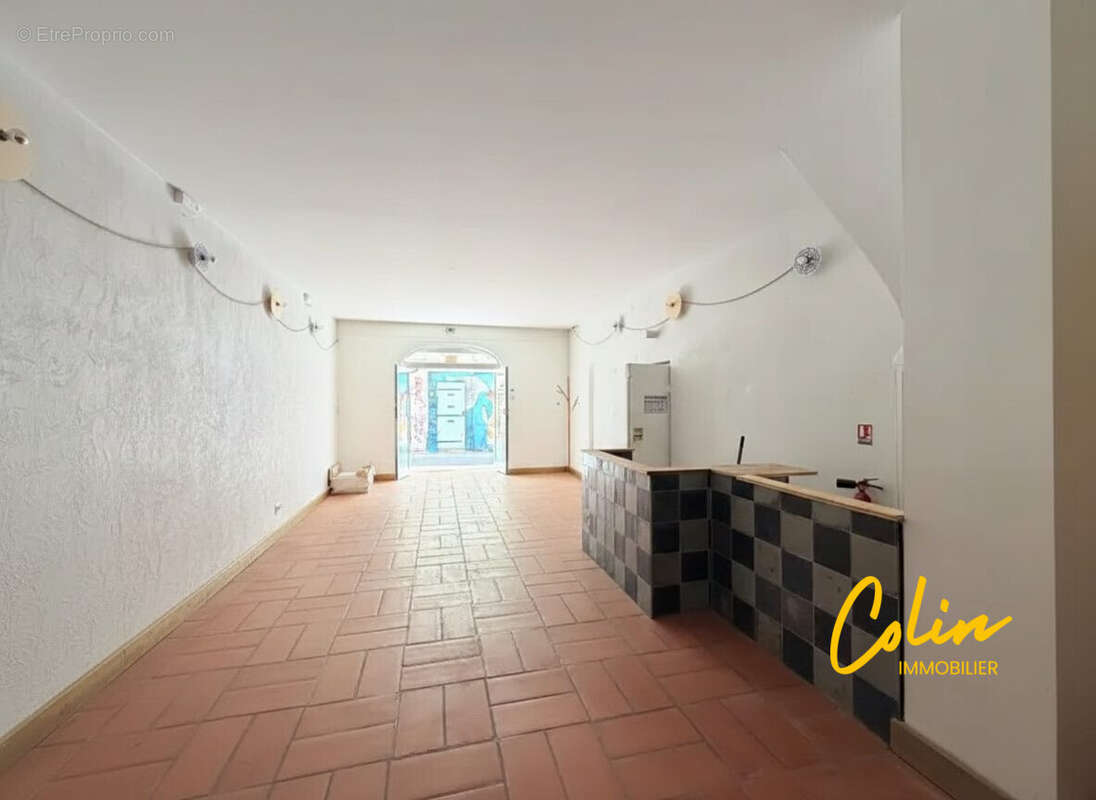 Appartement 65 m² à Marseille-2e  - photo 2