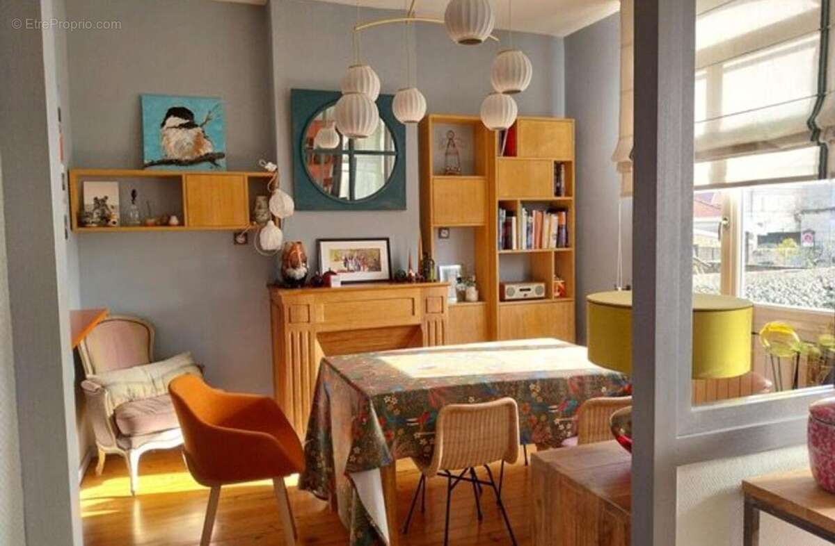 Maison à VILLENAVE-D'ORNON