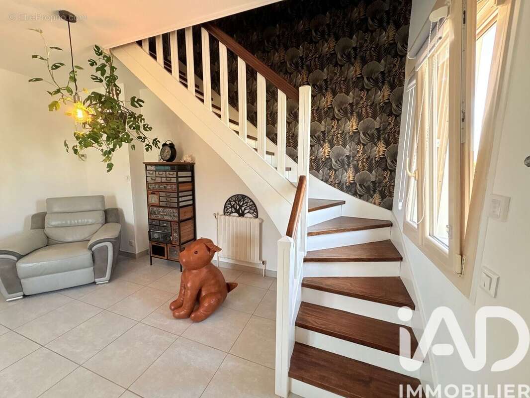 Photo 6 - Maison à NEUILLE