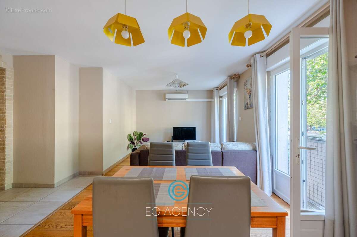 Appartement à MARSEILLE-9E