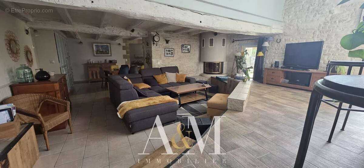 Maison à ANAIS