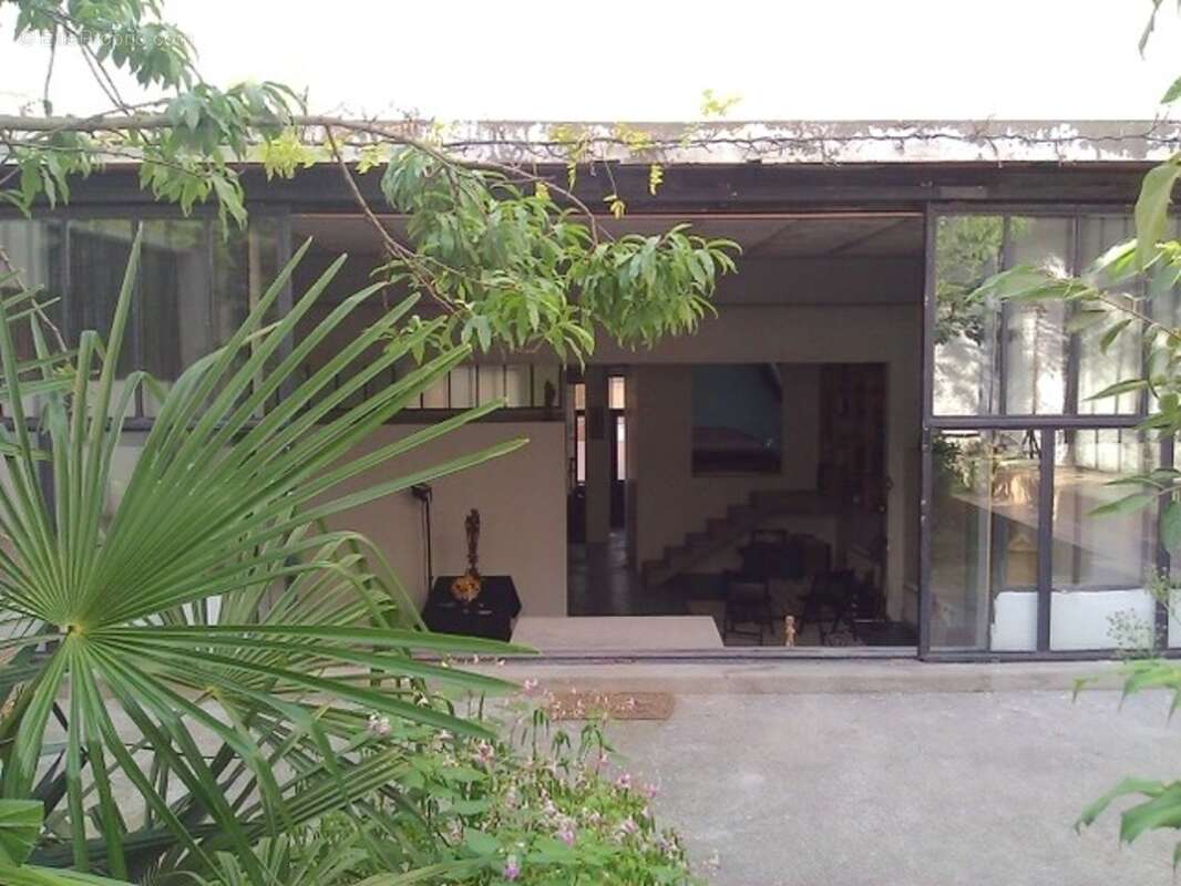 Appartement à vendre 5/6 pièces LES LILAS (93), loft + local atelier+ jardin privatif +garage et cave - photo 2