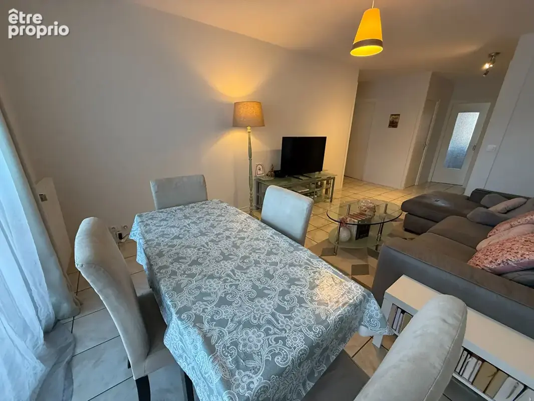 A vendre à Annemasse, Les Rocailles, T3 traversant est-ouest de 64,53 m² - photo 2