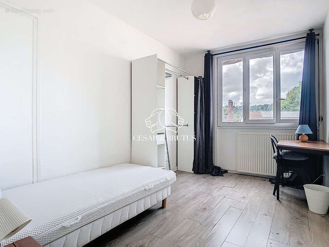 Appartement à LYON-9E