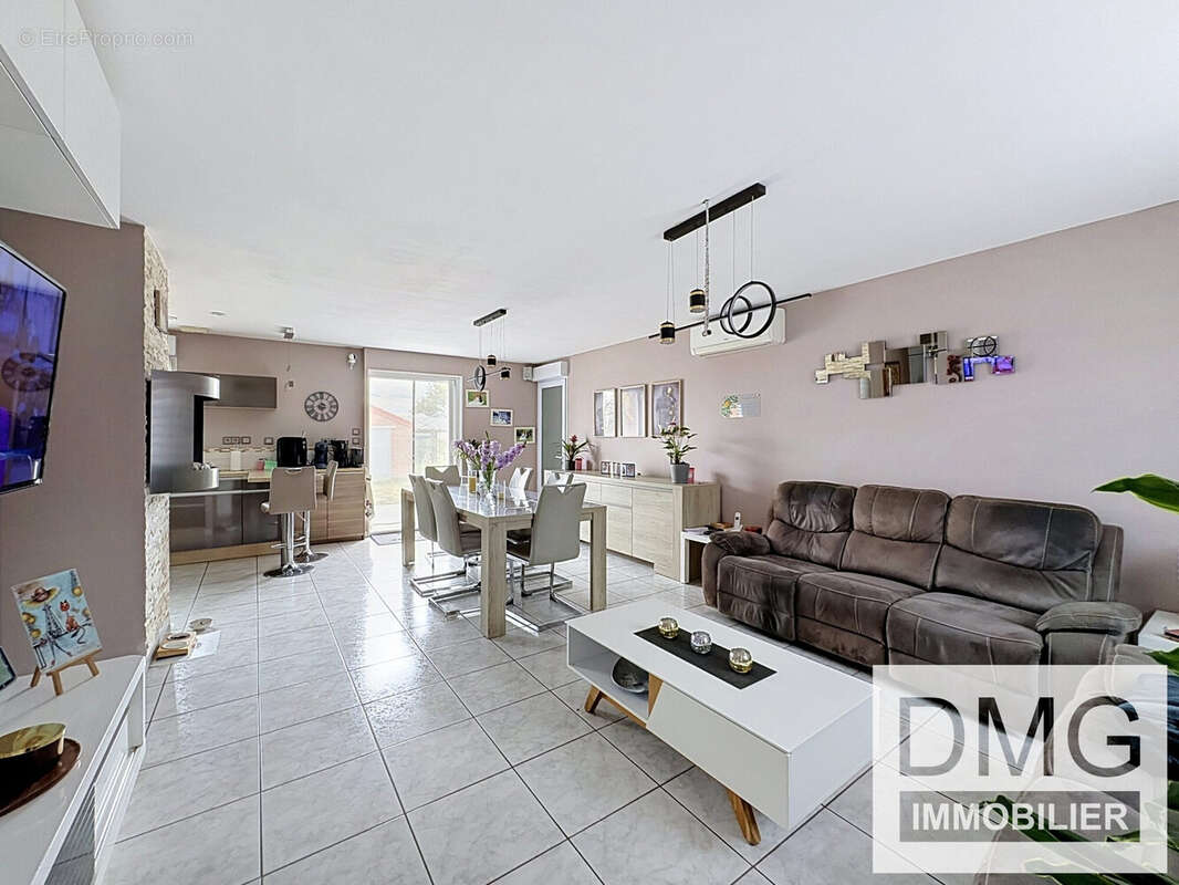 Maison 88 m² à Steenvoorde  - photo 2