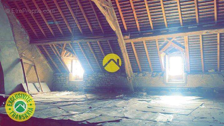 Maison à OUROUER-LES-BOURDELINS