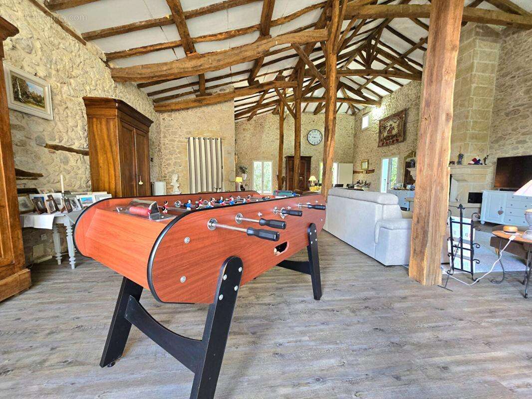 Maison à SAINT-ANTOINE-DU-QUEYRET