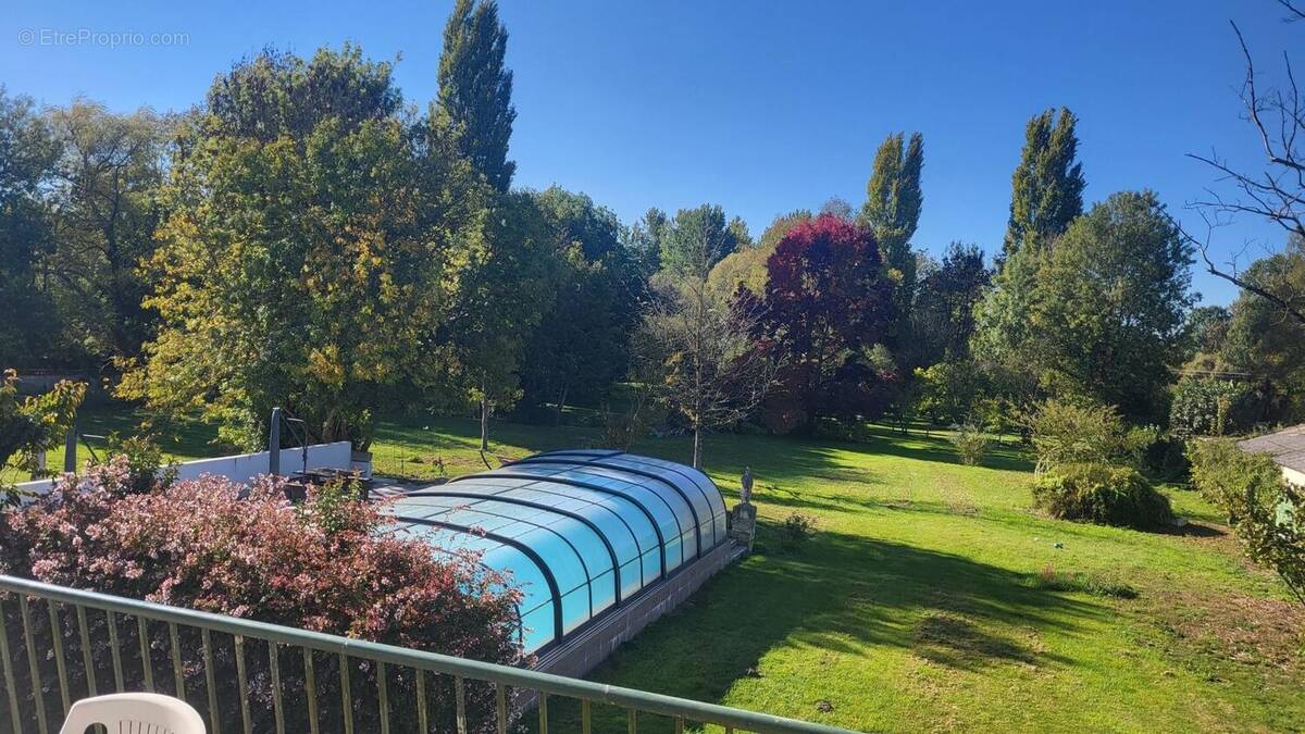 Photo 1 - Maison à SAINT-JEAN-D'ANGELY
