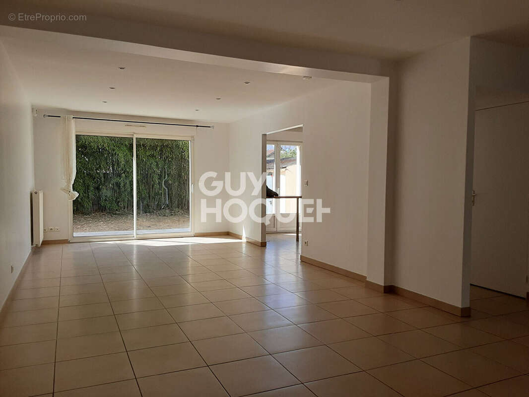 Maison à vendre - 6 pièces - LIVRY GARGAN - Référence 2734 - photo 2