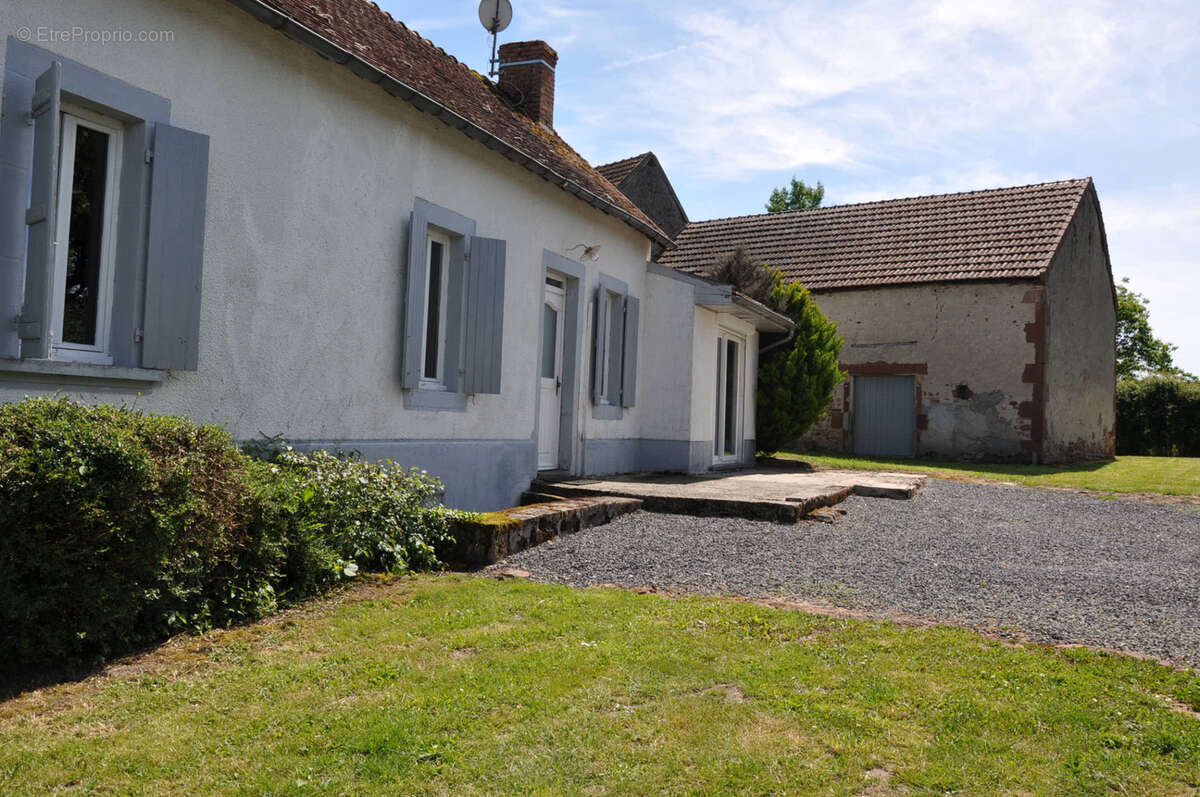 Maison à LIERNOLLES