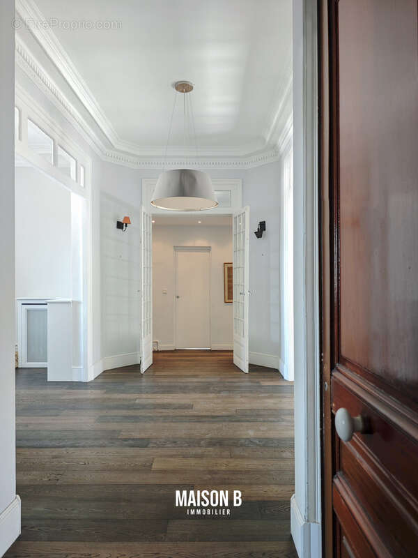 Appartement à MARSEILLE-8E