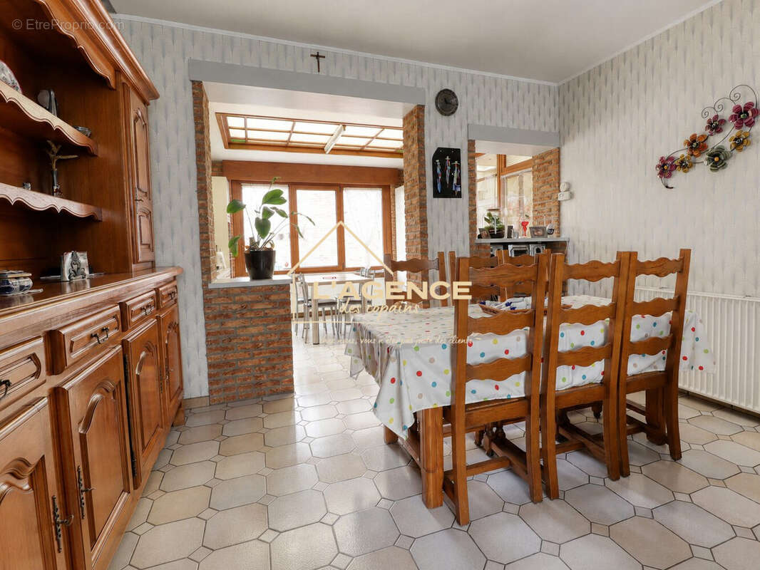 Maison 126 m² à Hazebrouck  - photo 4