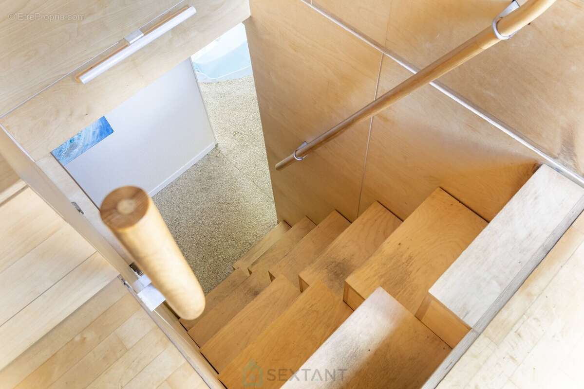 Maison à LA CELLE-SUR-MORIN