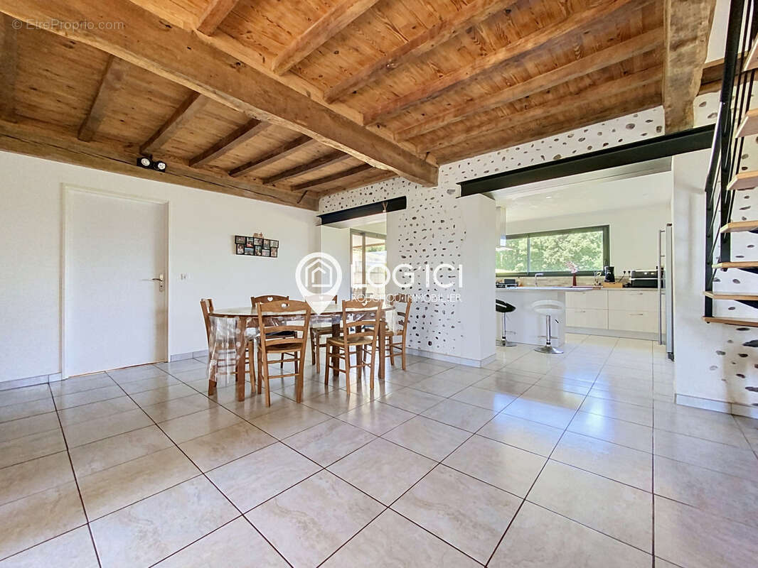 Maison à MORLAAS