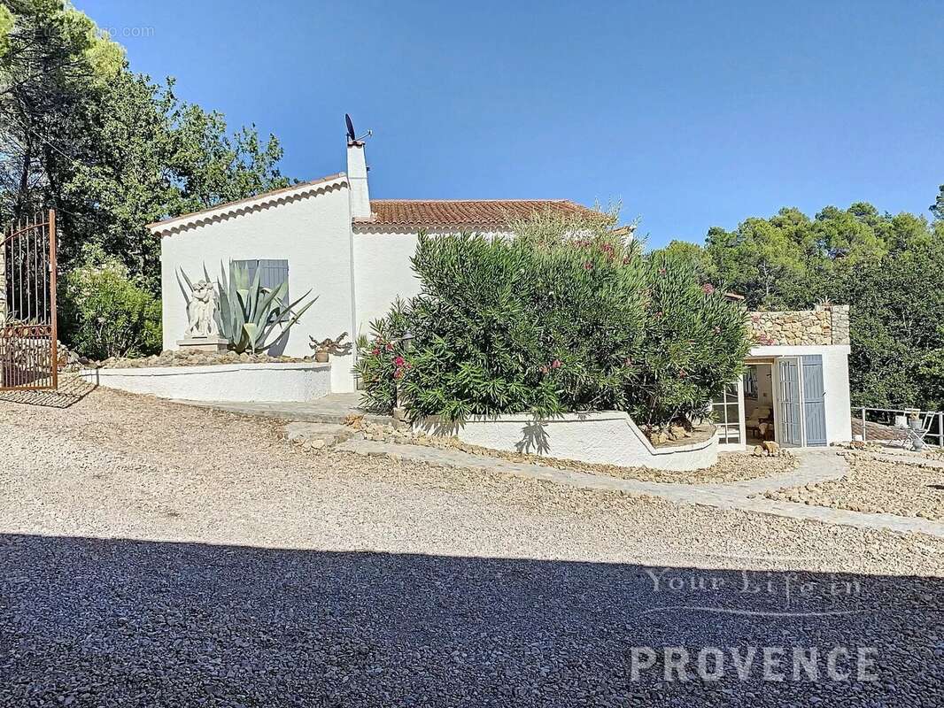 Maison à SAINT-ANTONIN-DU-VAR